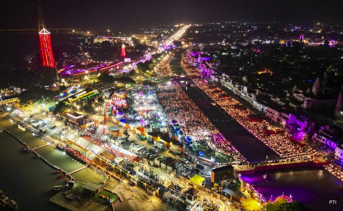 Ayodhya Shines with 25 Lakh Diyas in Historic Deepotsav